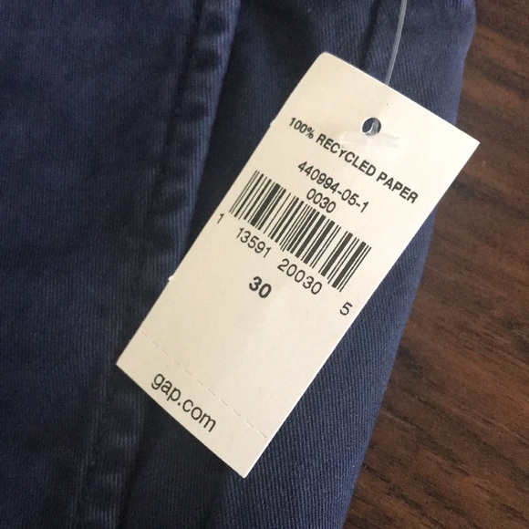 GAP | 7” Navy Shorts Size 30 NWT - Picture 5 of 5
